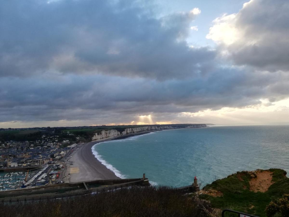 L échappée belle en normandie, au coeur historique de Fécamp Esterno foto